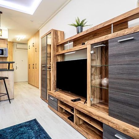Appartement Vidra-Lak With Private Parking à Budapest Extérieur photo